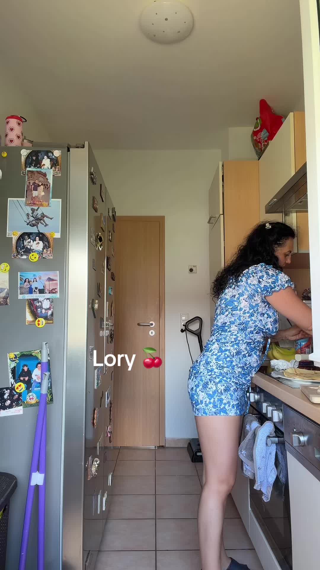 @justsellory