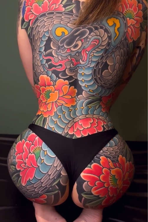 @d_world_of_ink