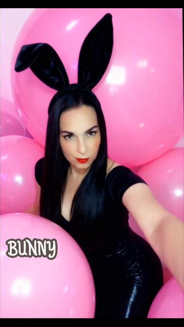 @LGirl 🎧❣️Red.Bunny❣️
