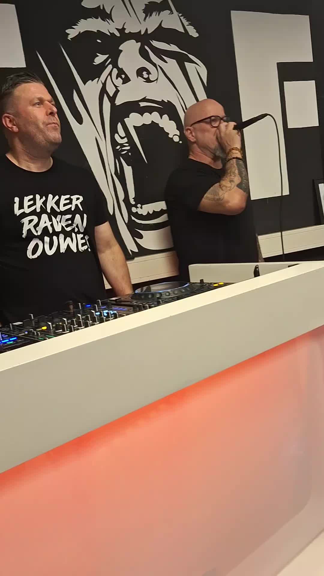 @SnakeBiteNL