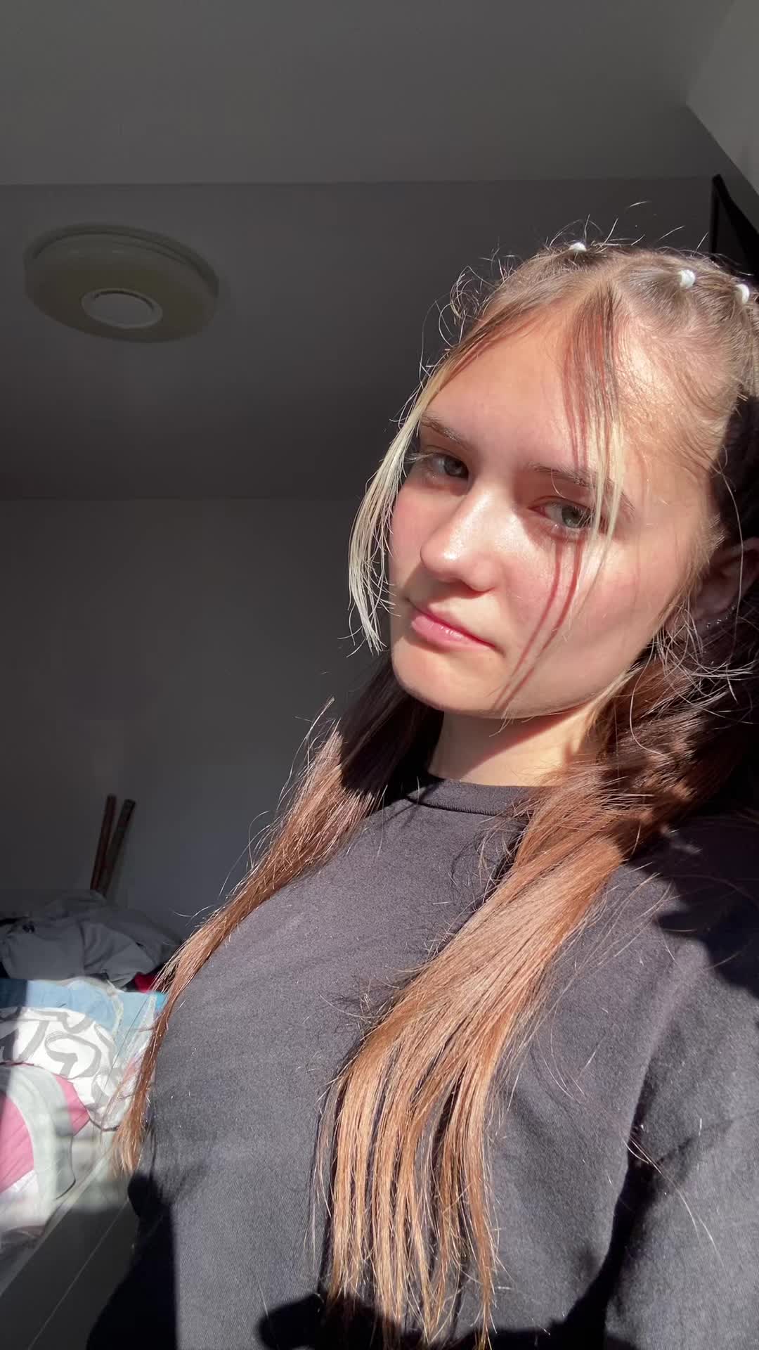 @randomstuffwithvera