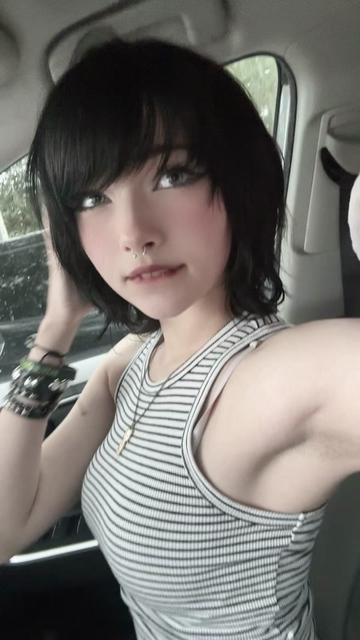 @elliibear