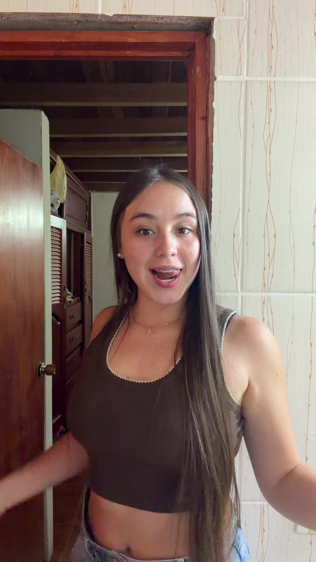 @Abysico