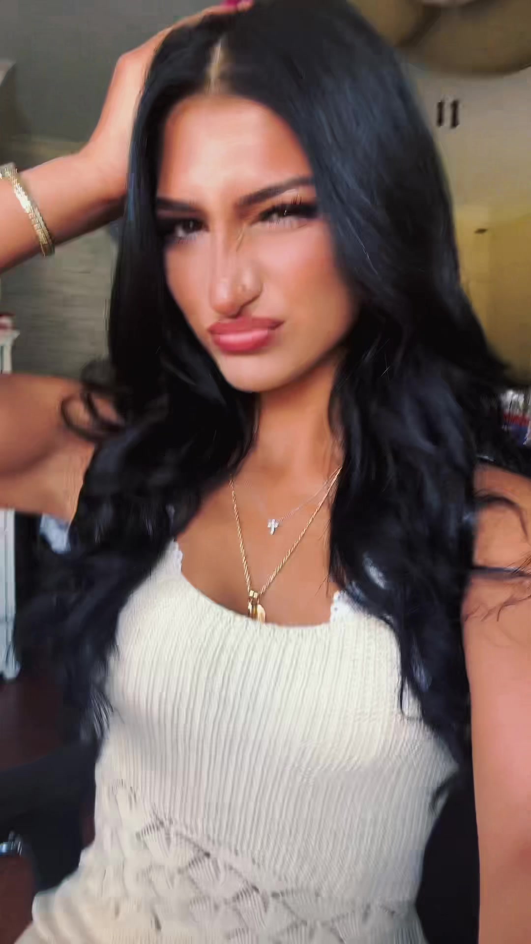 @avadeluca