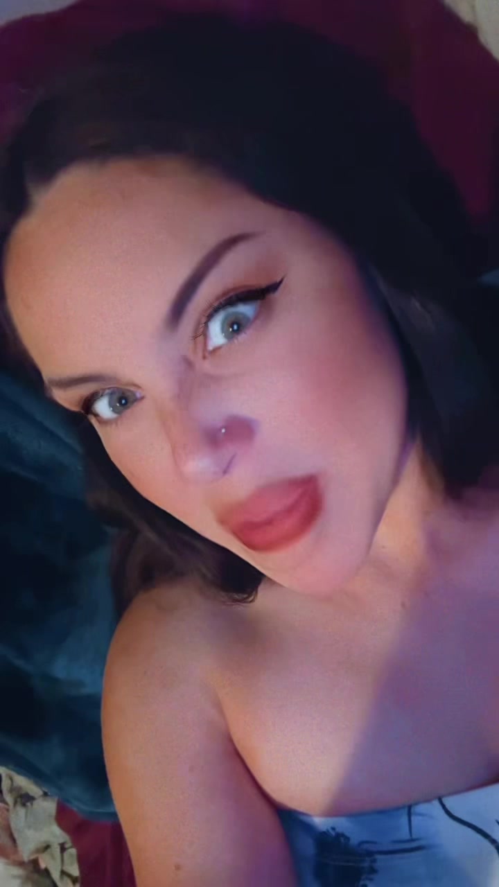@𝕋𝕙𝕖 𝔾𝕠𝕕𝕕𝕖𝕤𝕤 𝔹 ♡