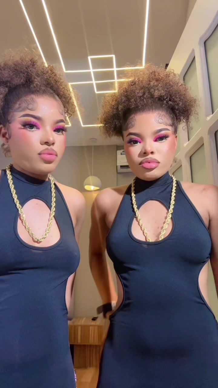 @Twinzcandy