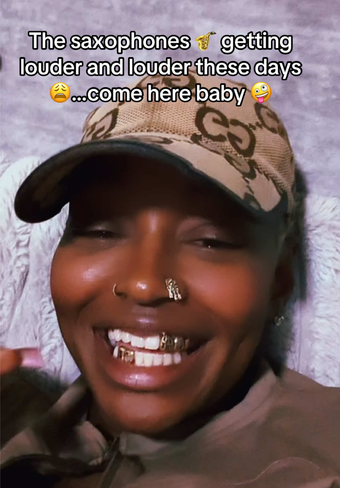@PrettyFlyNailz