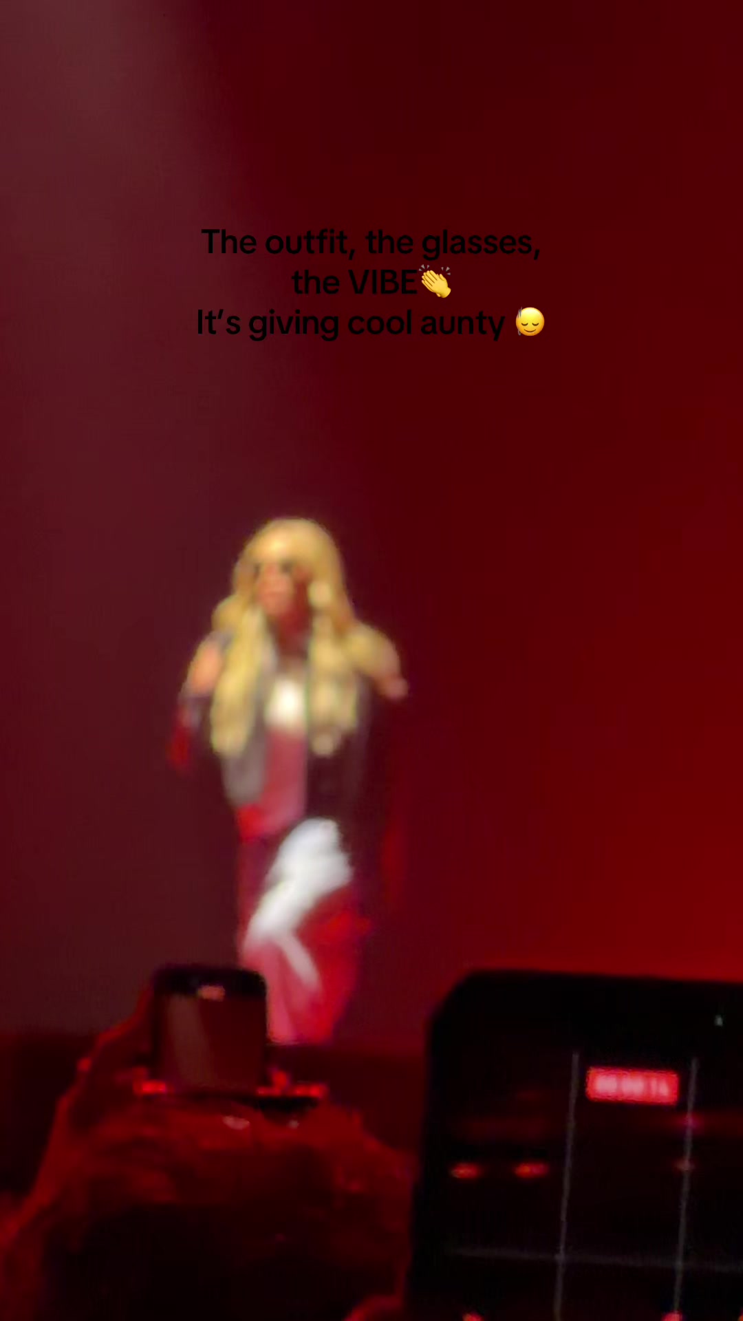 @Chloeeee