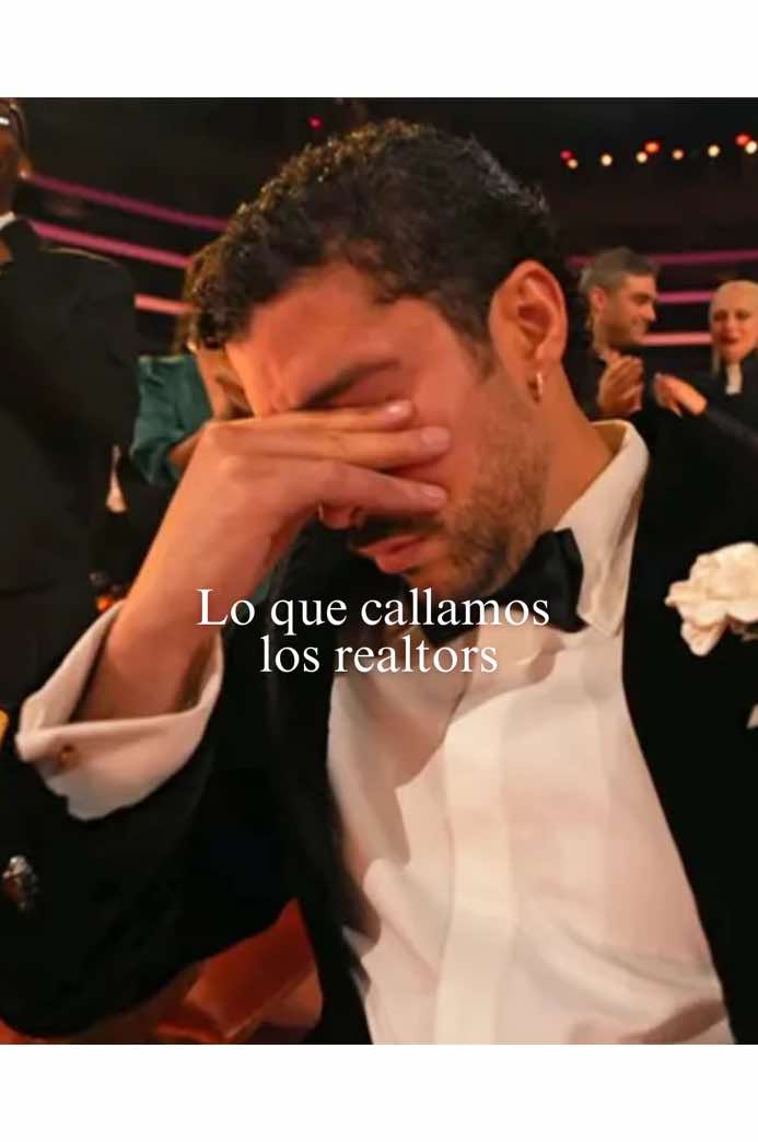 @𝘝𝘢𝘭𝘦𝘾𝙡𝙞𝙥𝙨
