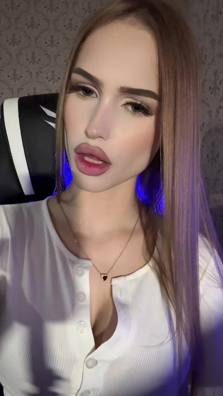 @ChicBlonde