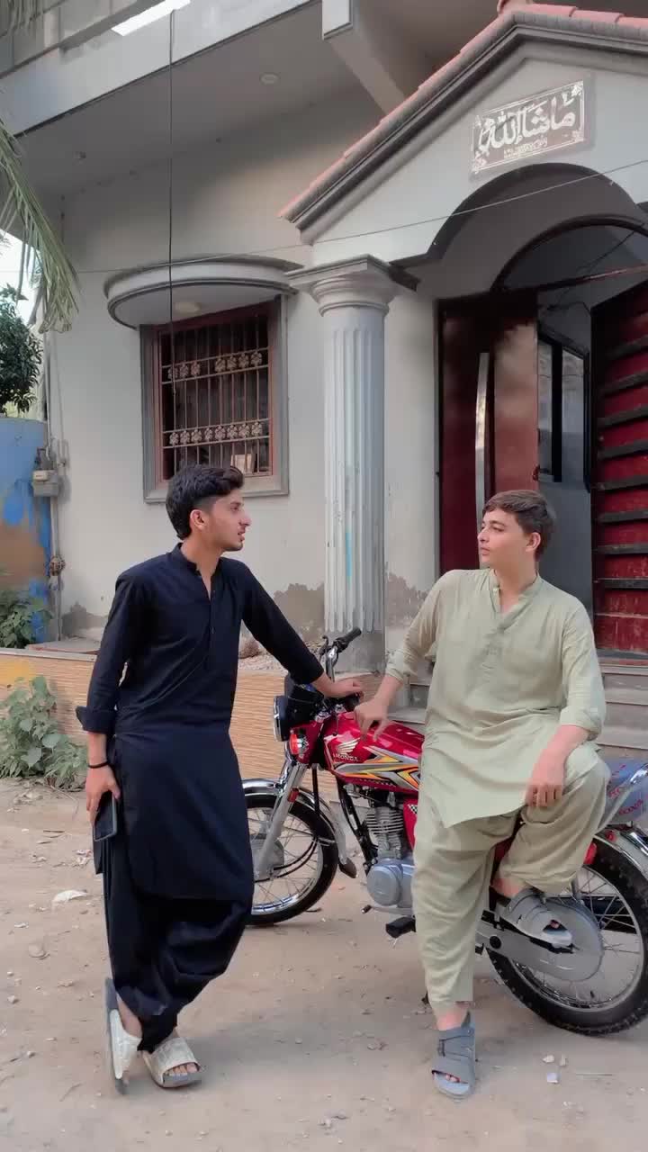 @M kaif Bikak