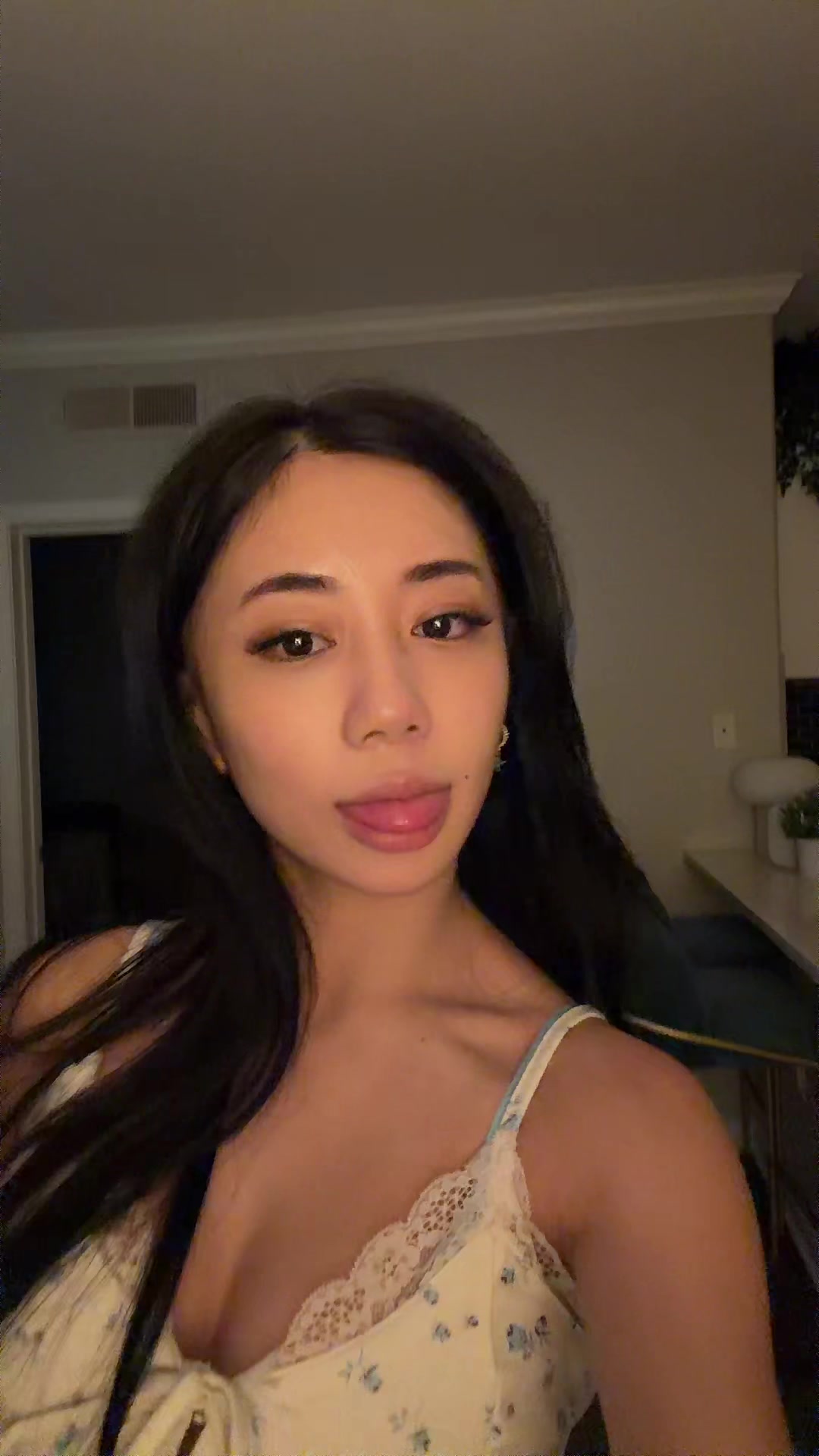 @Rach3l