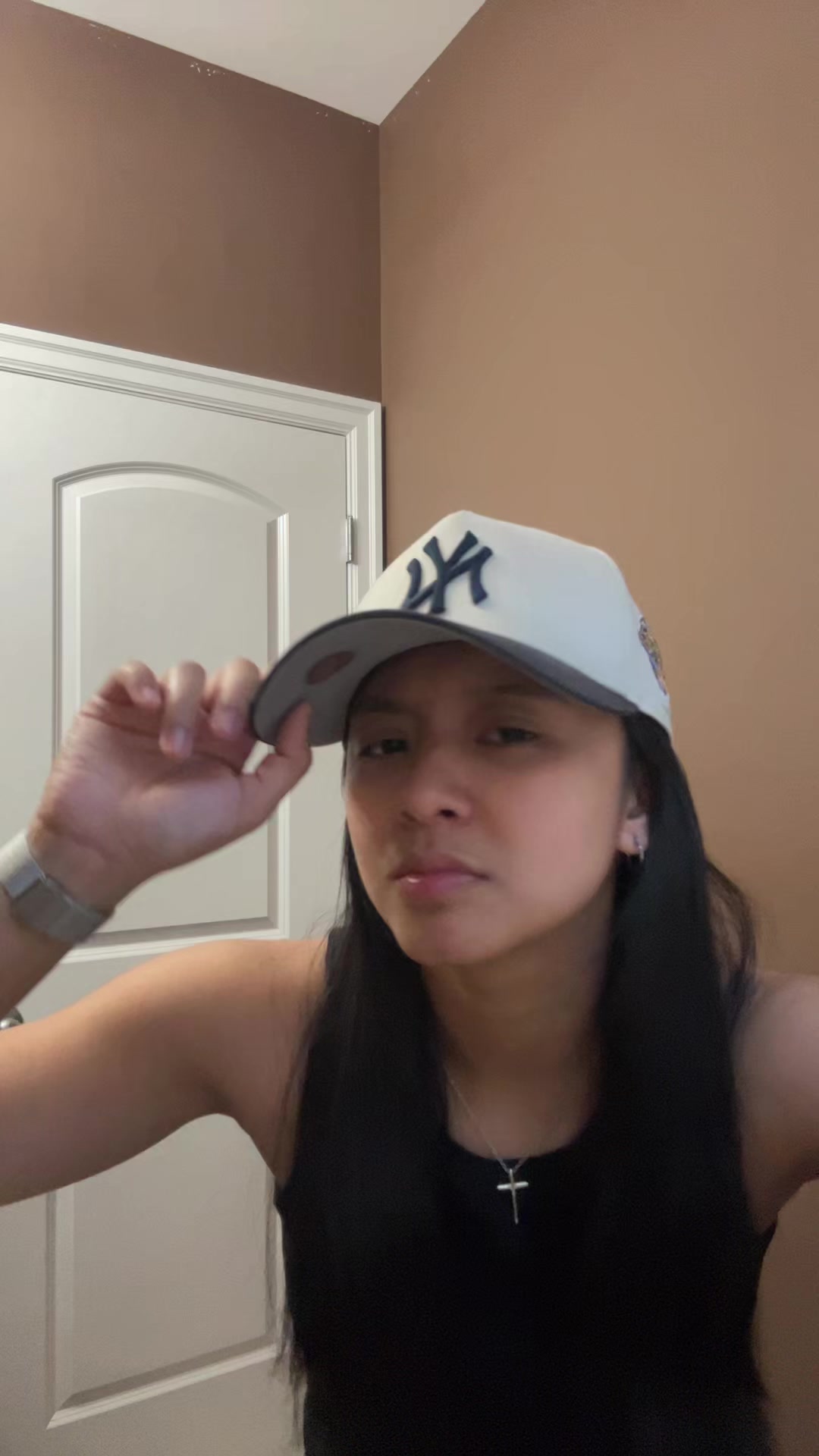@<