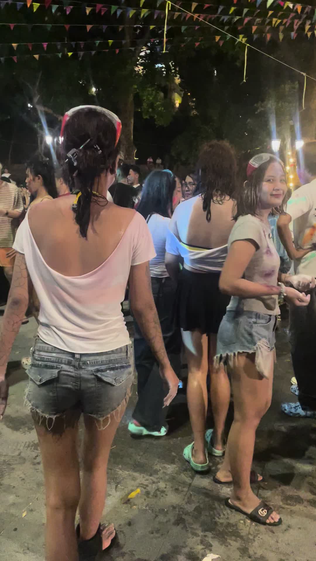 @ស្រី ដាវ
