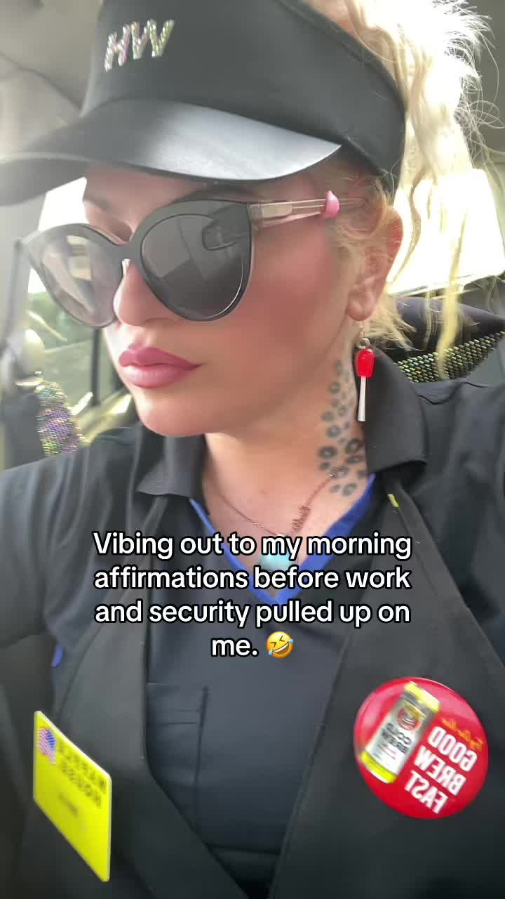 @CaptainBella