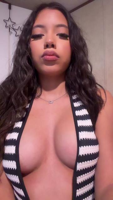 @victoriaaa