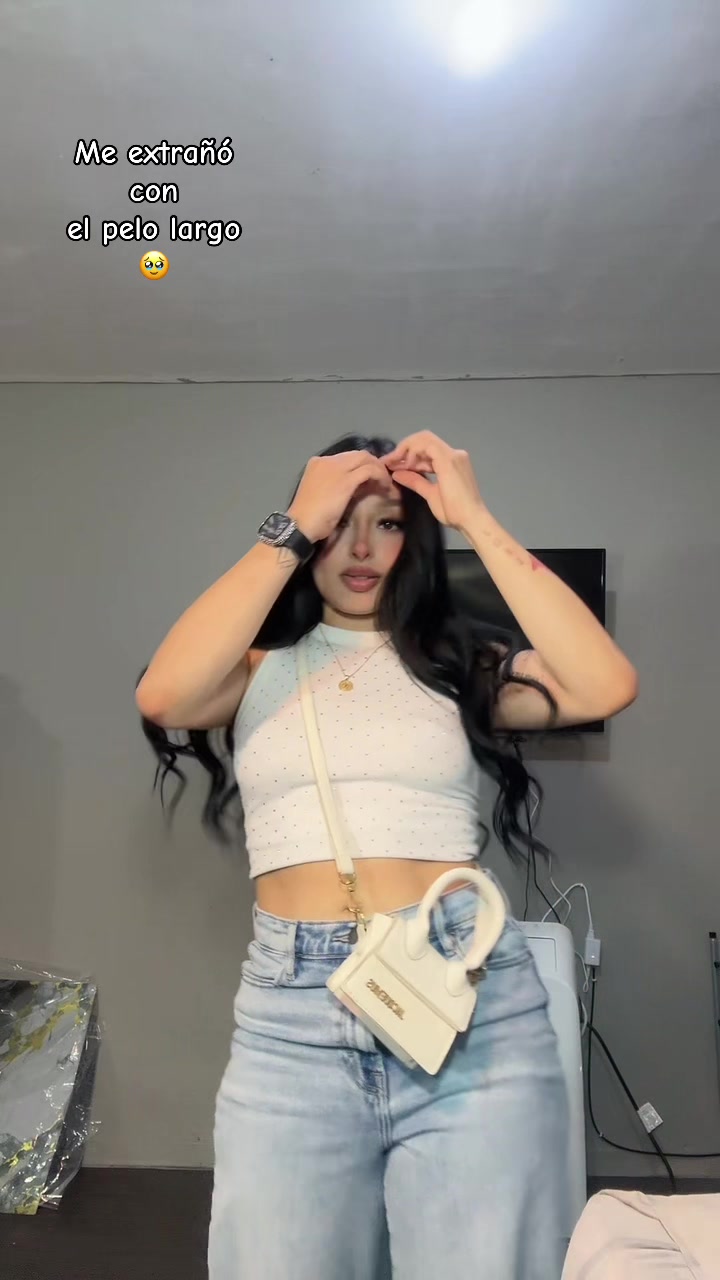 @Itzel Glz👑✨