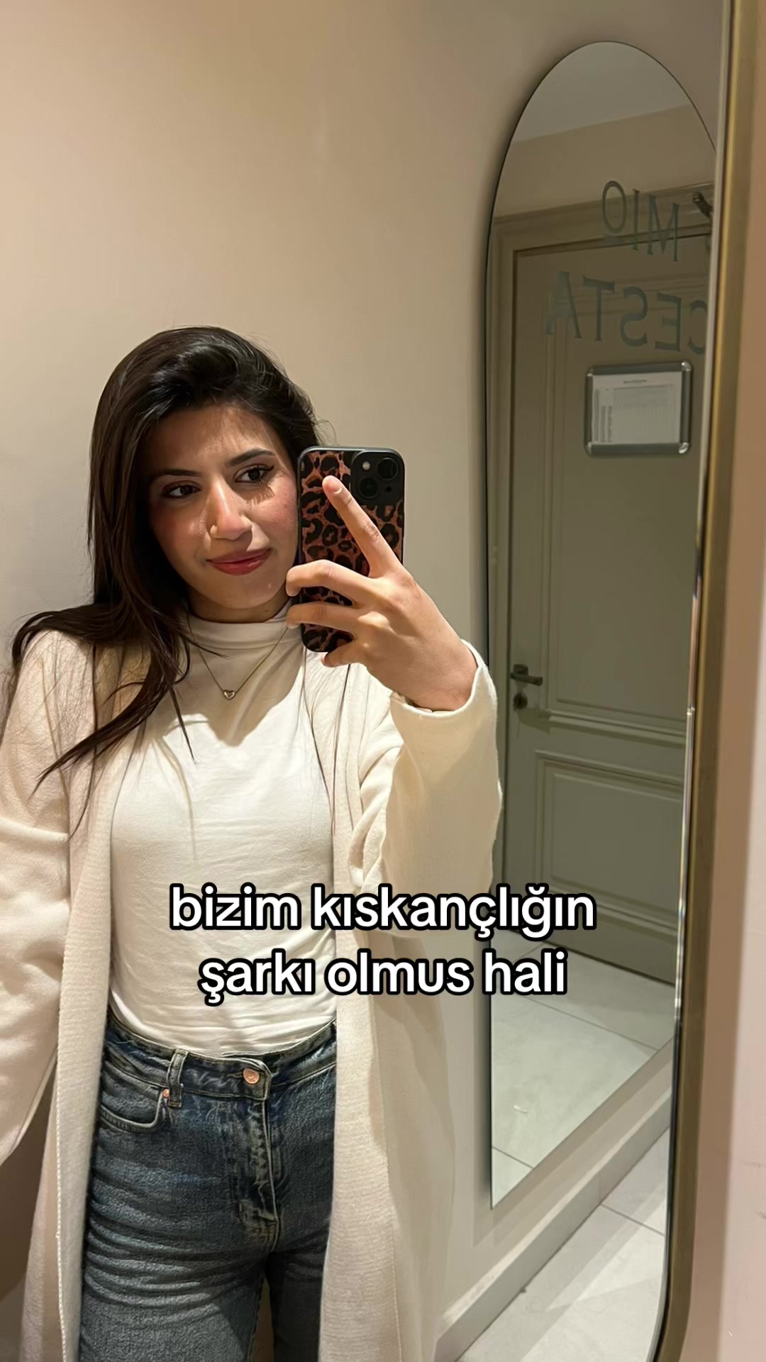 @zeelloooyy