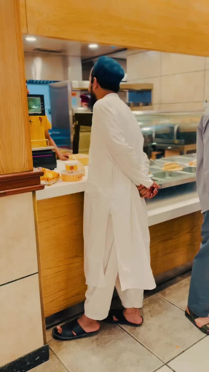 @Yahya Hayat