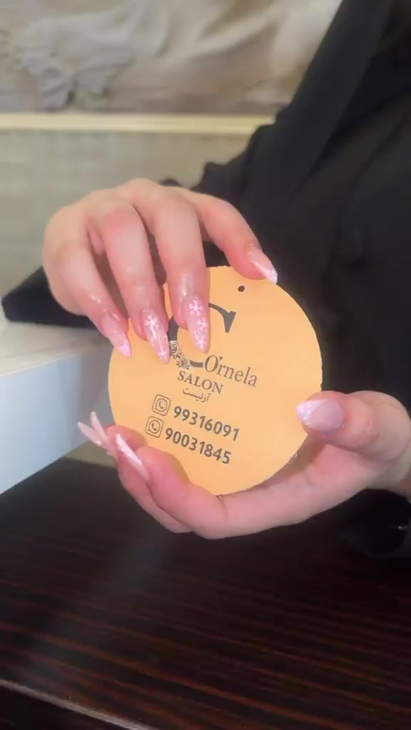 @Cornelasalon_