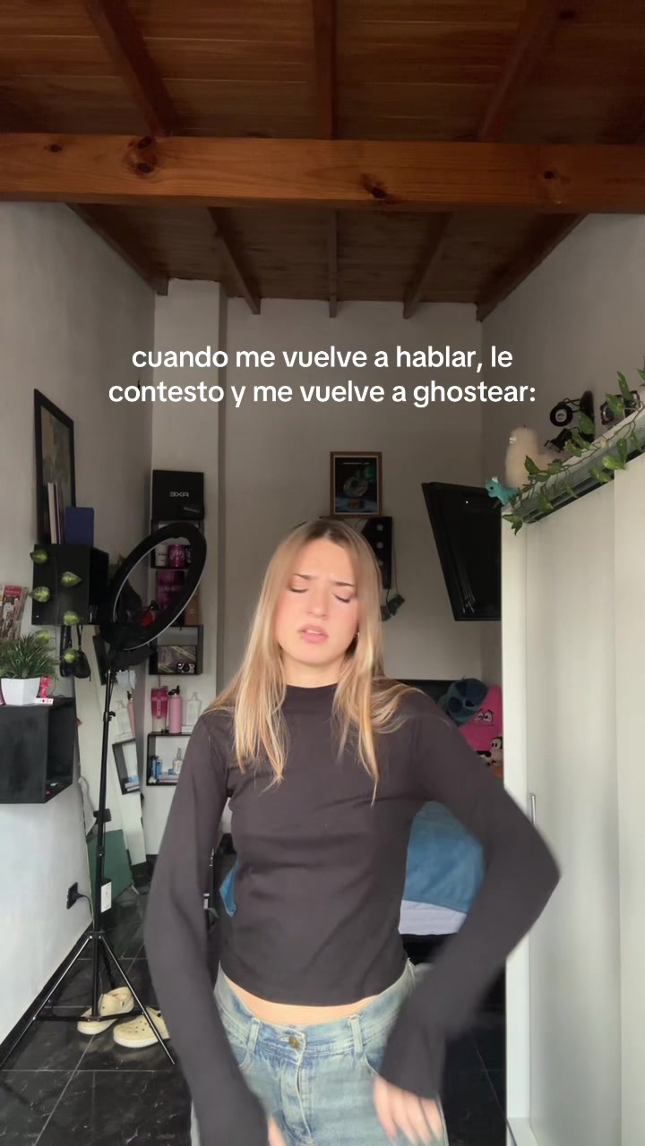 @Melany🤡
