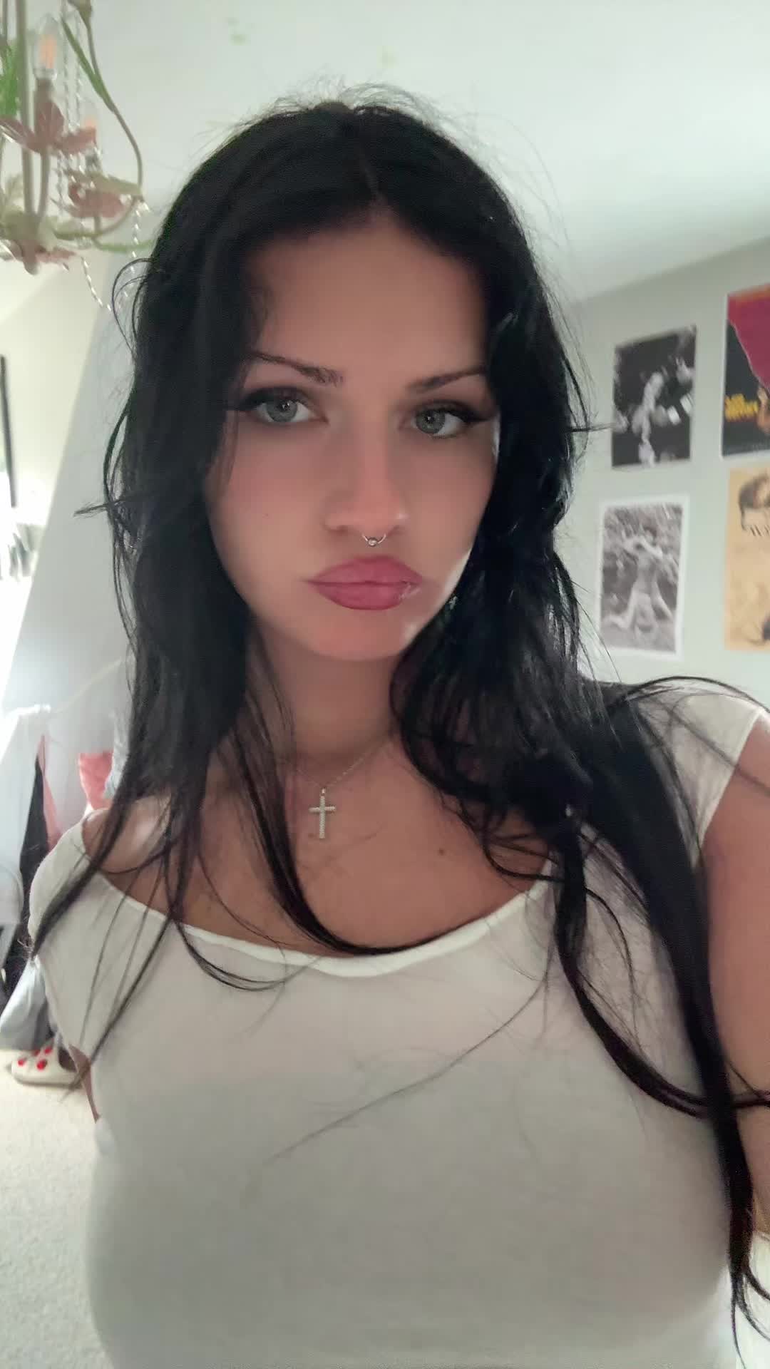 @Isabella ˚₊‧꒰ა ☆ ໒꒱ ‧₊˚