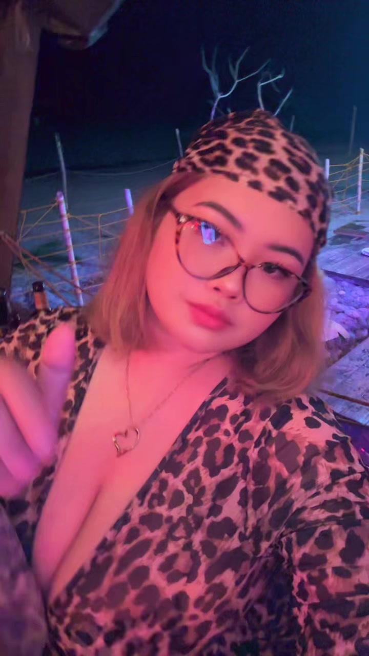 @RhochelleOcampo
