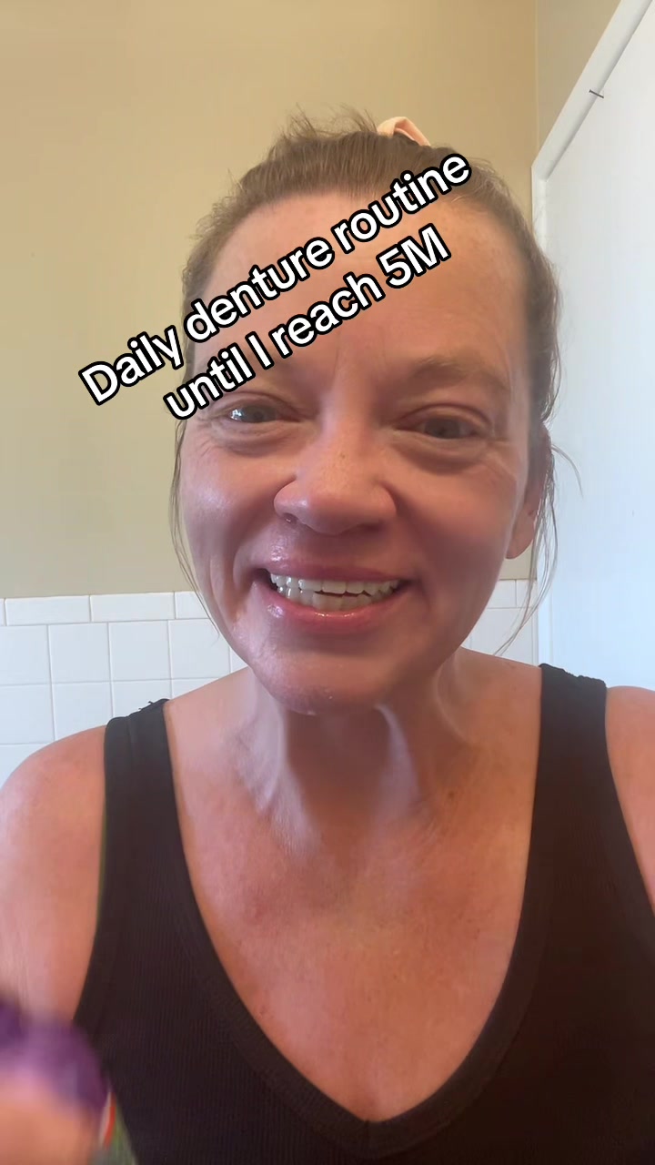 @melanimclain
