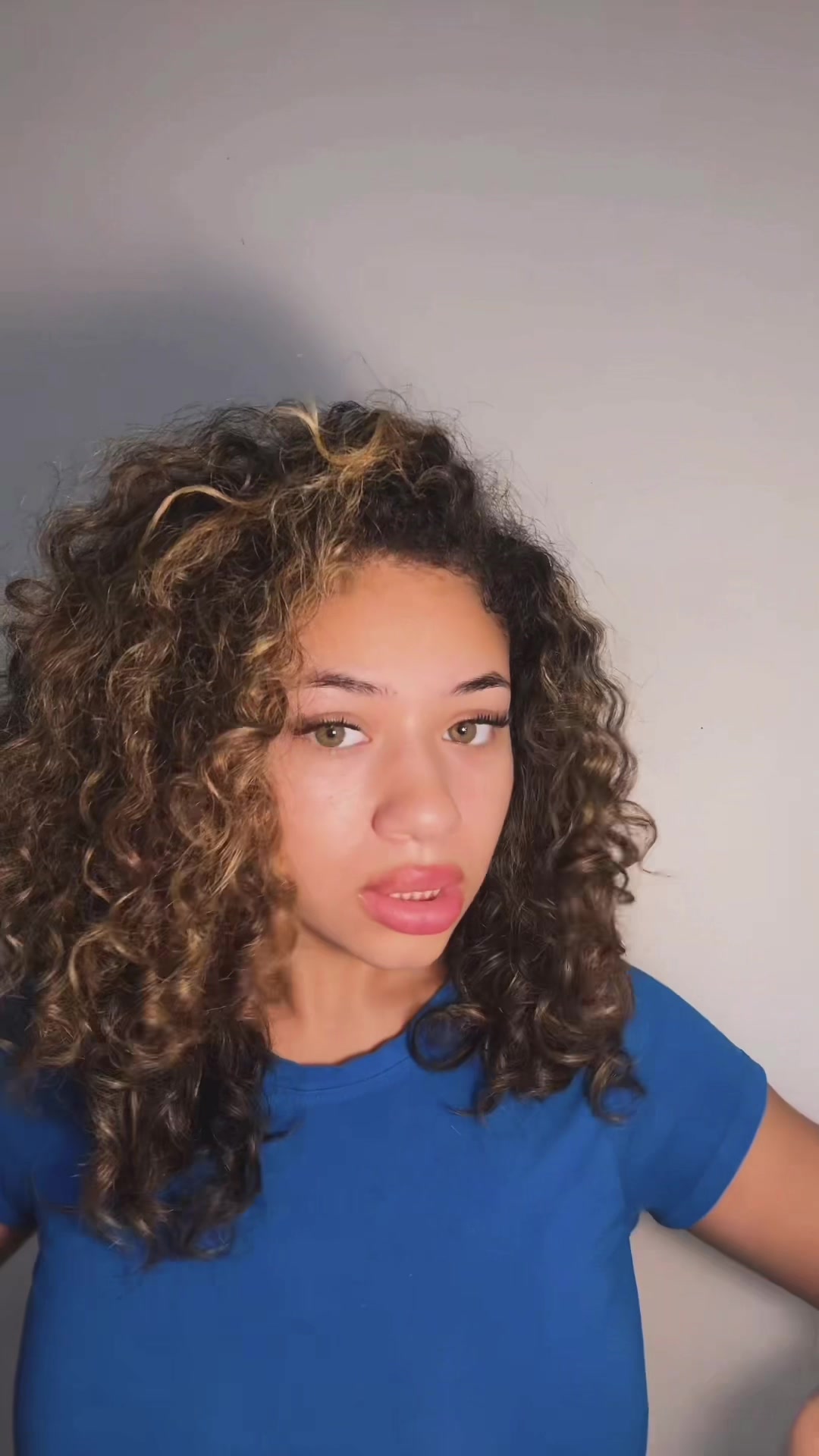 @Tiara