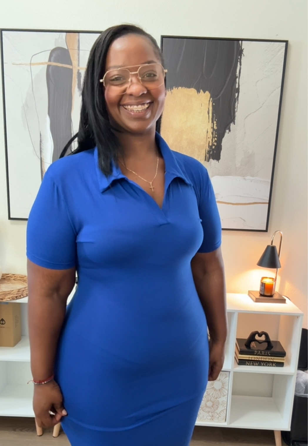 @Ashlei | Curvy Fashion Mama
