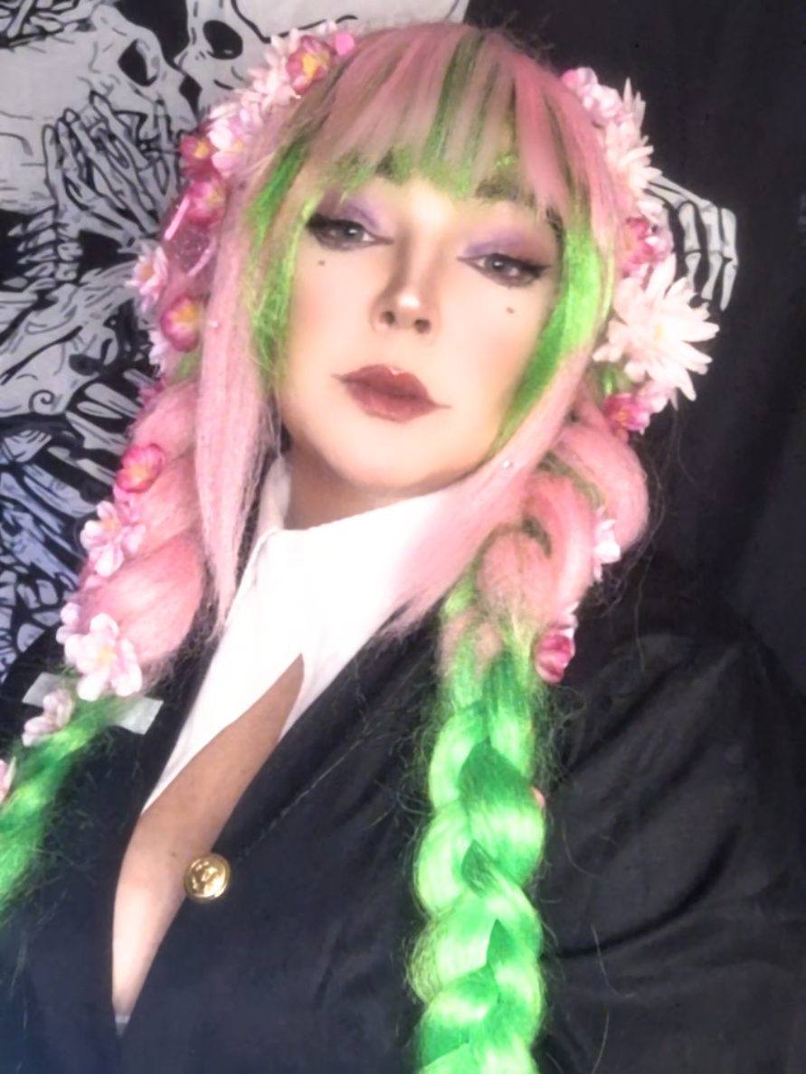 @Saraya.Cosplay 🖤🌹