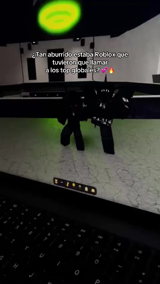 @E!