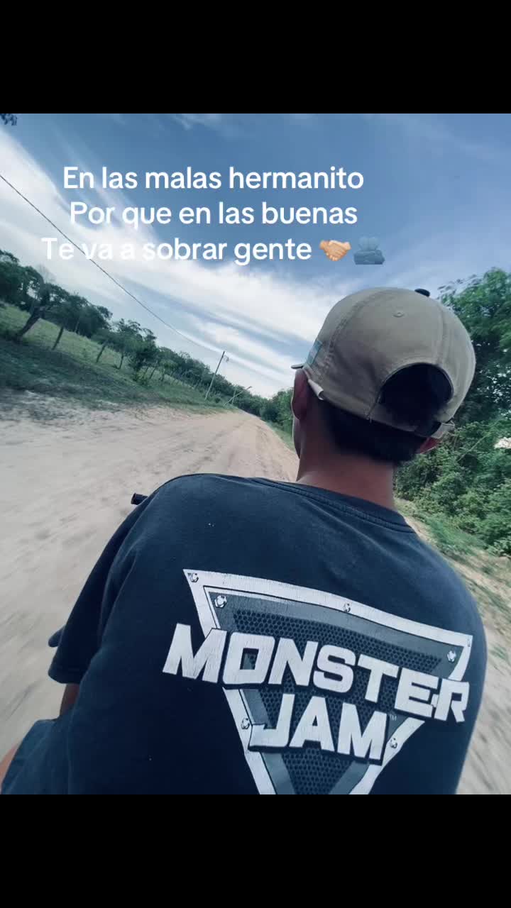 @🦋