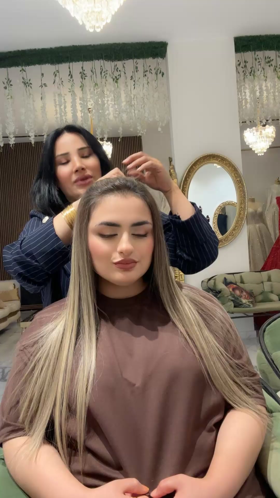 @NAZLİRAYFAKUAFOR_GELİNLİK