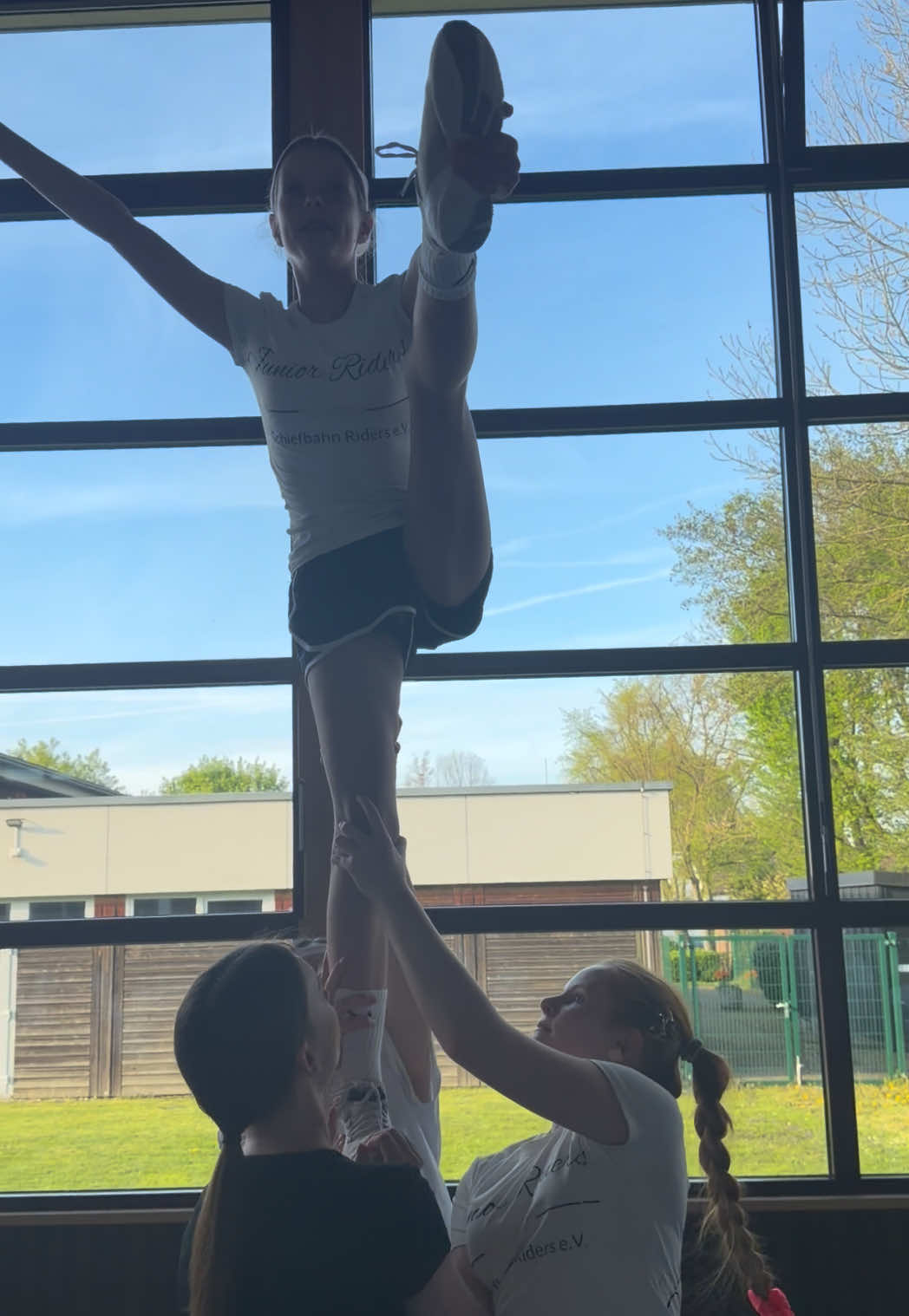 @Itschiaracheer
