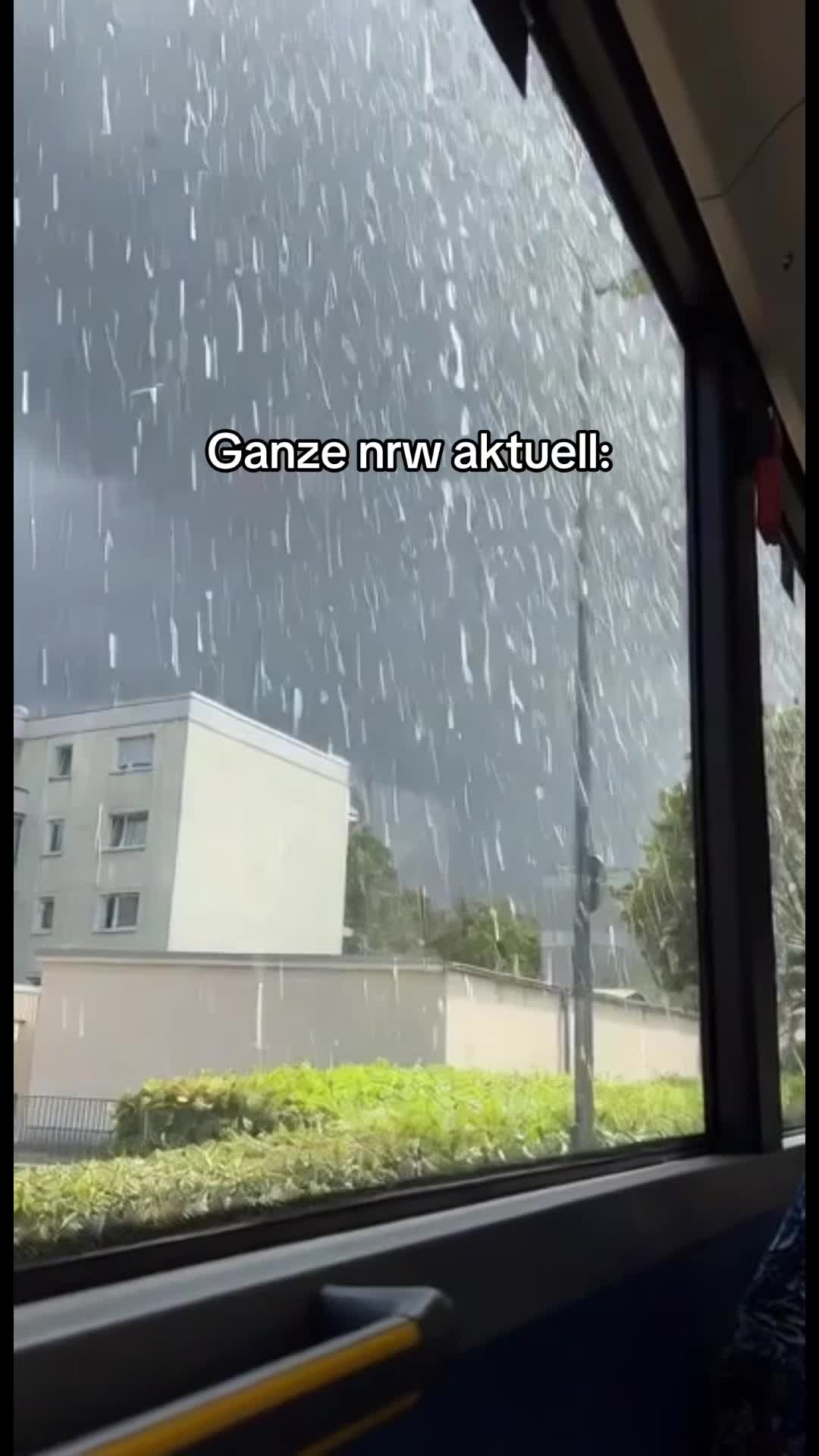 @𝐸min🇦🇿