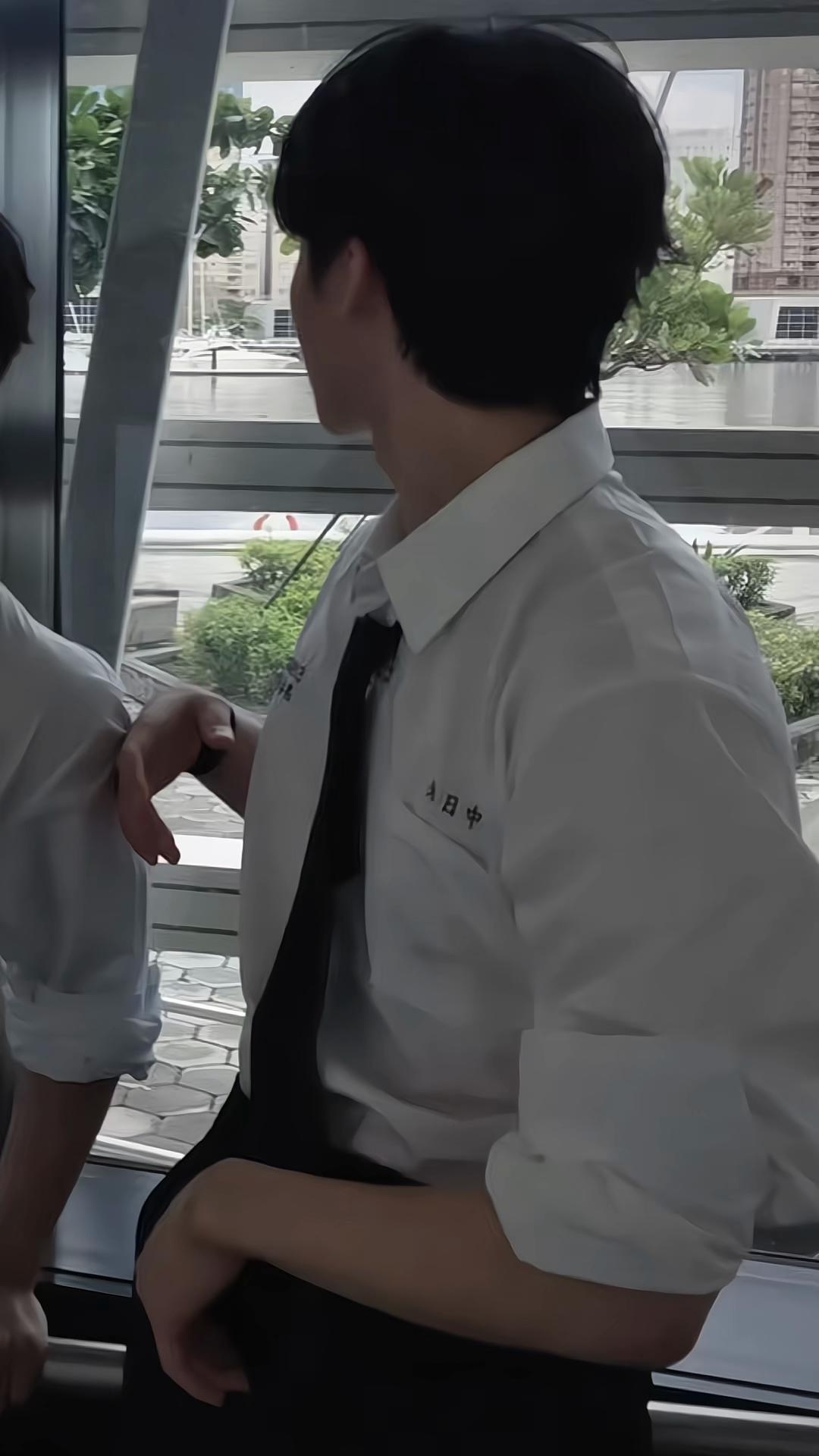 @𝘈𝘯𝘢𝘴.