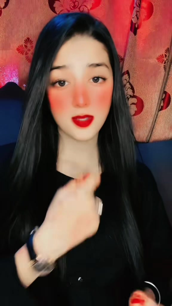 @𝕾𝖆𝖒𝖊𝖊𝖗𝖆 𝕶𝖍𝖆𝖓 🕊️