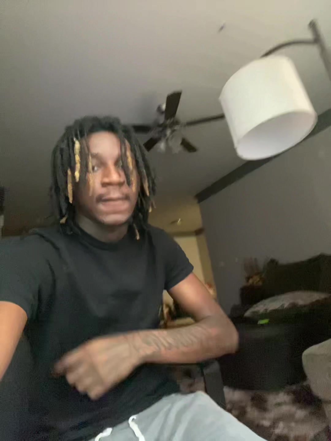 @Aj🖤