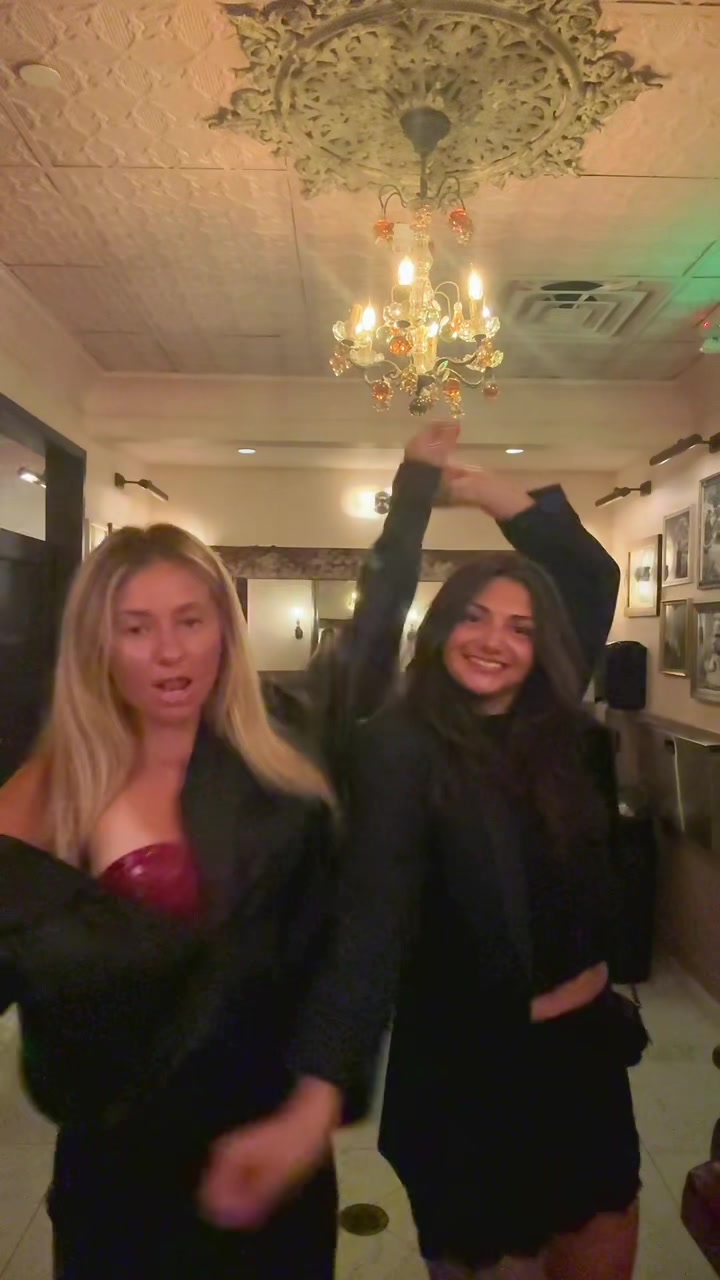 @Gia