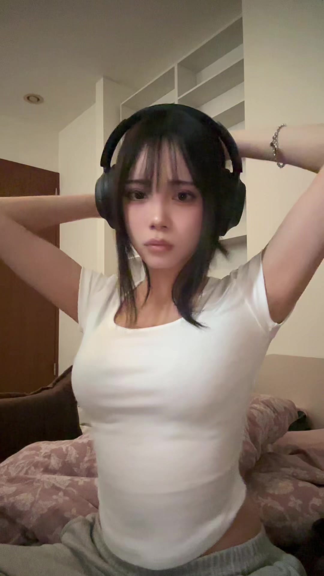@dyznfjvsjbv