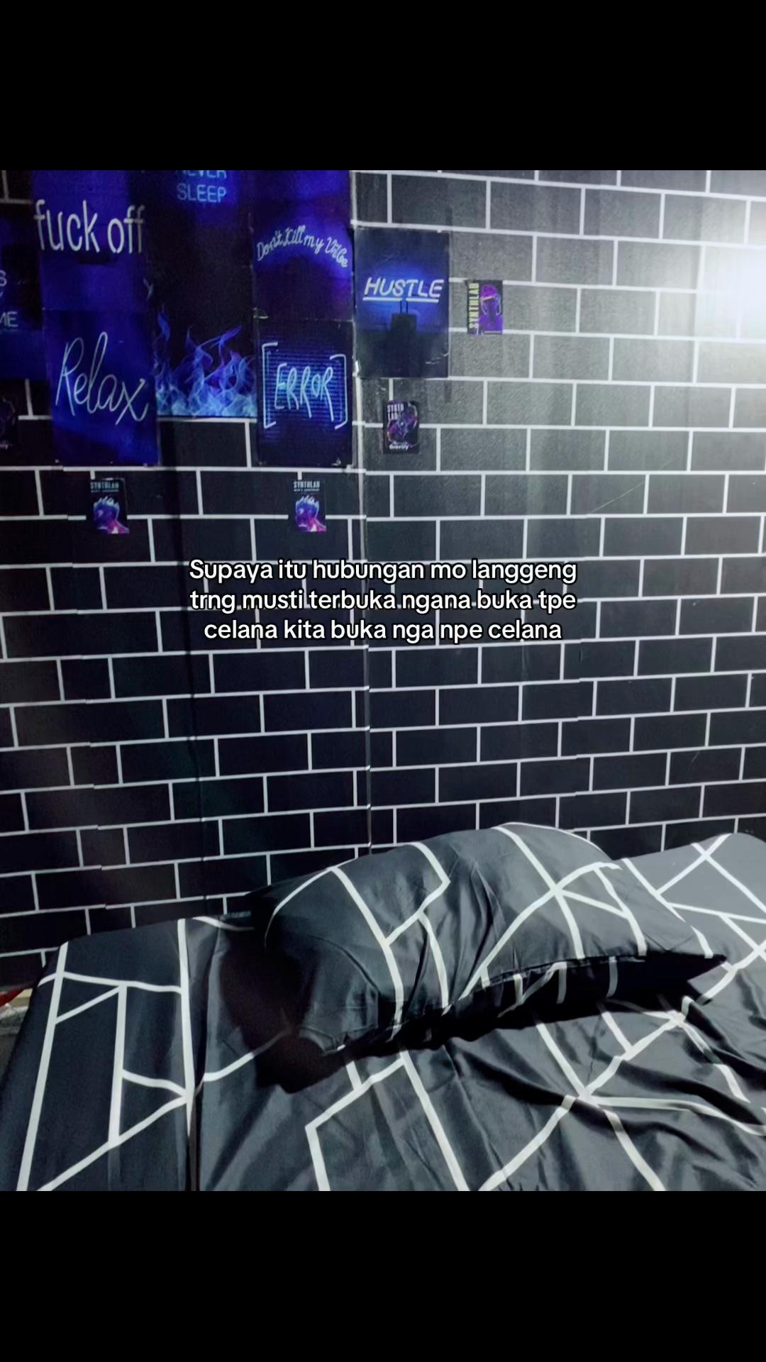 @AL``