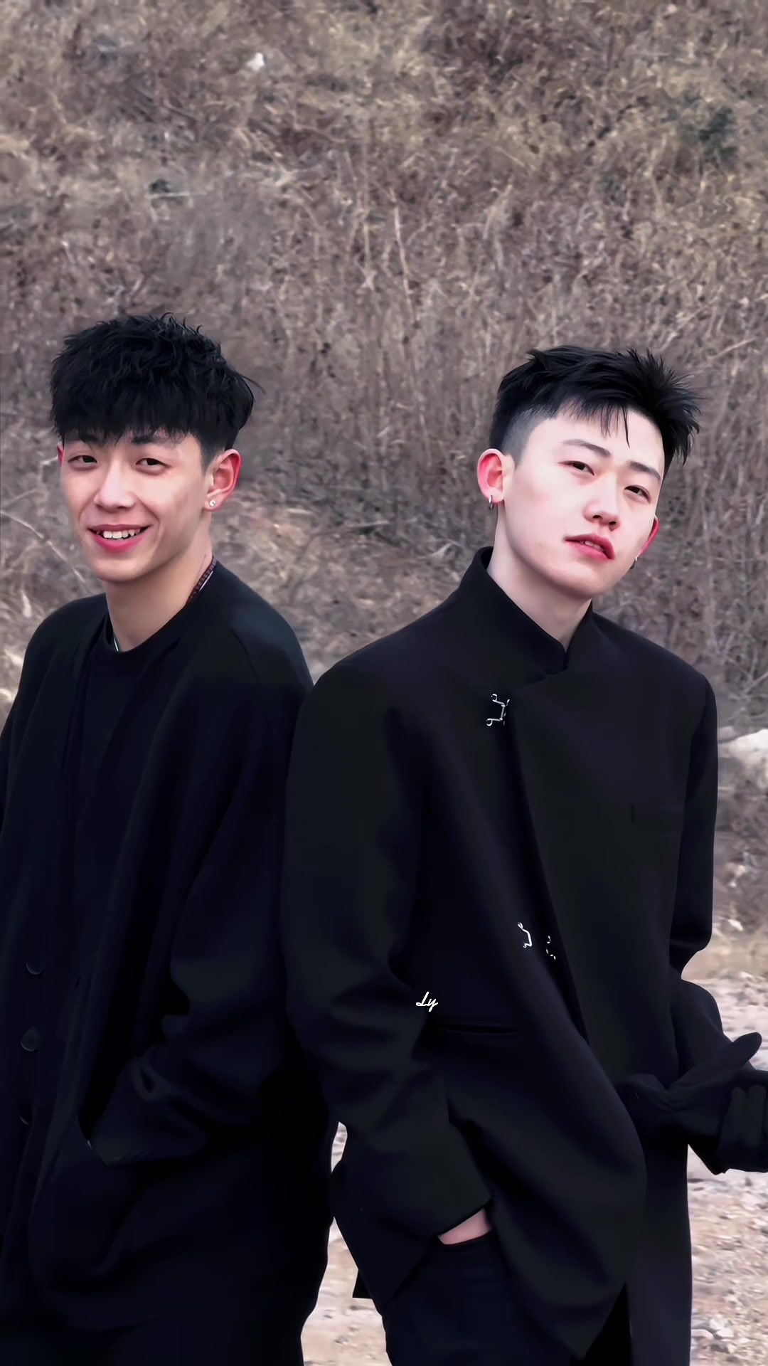 @Ly🌥️