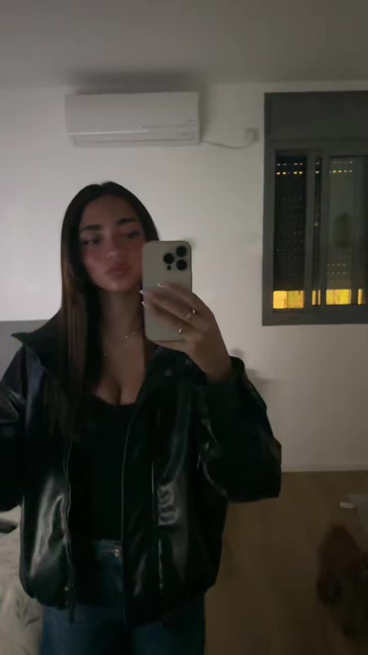 @Ziv🍒🍒