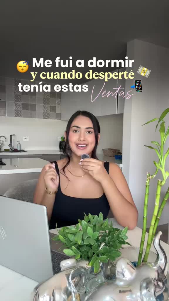 @Laura Villanueva 🦋