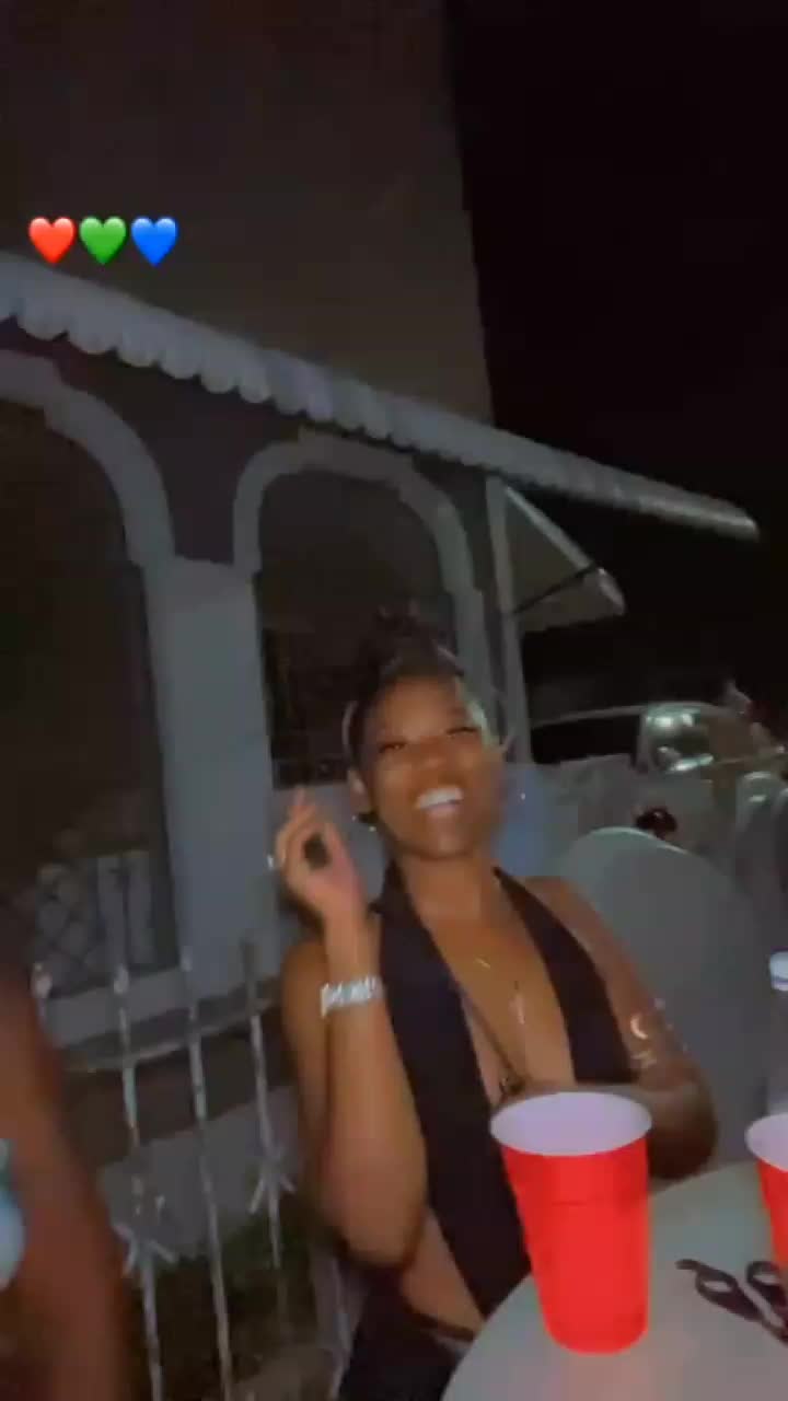 @🌴🌴Jamaican Gal🌴🌴