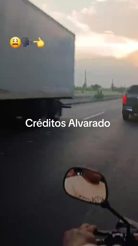 @lizzi alvarado