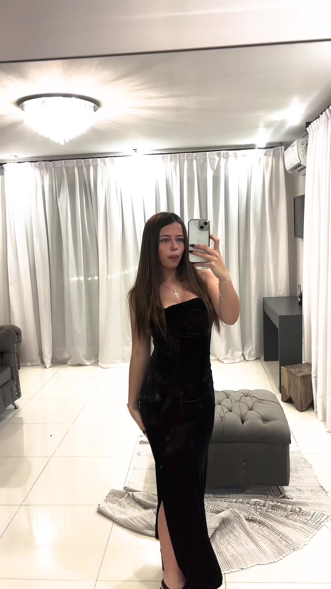 @Isabella