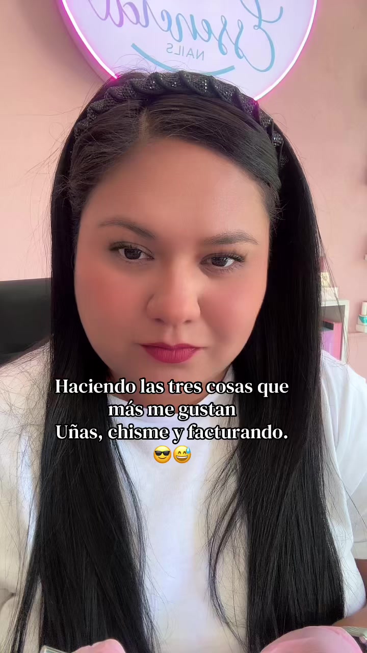 @Essencial Nails