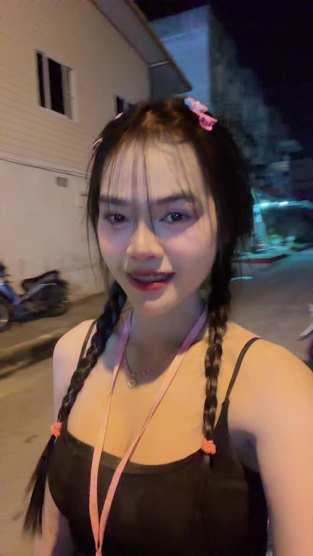 @กุ๊กกิ๊ก🐣